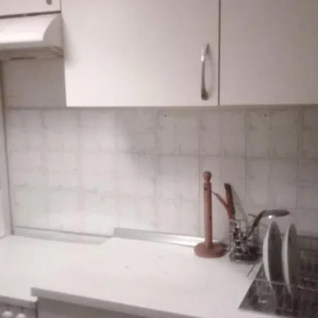 公寓 Cozy 2-br Center In *
